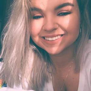 Meet your Posher, Joelle